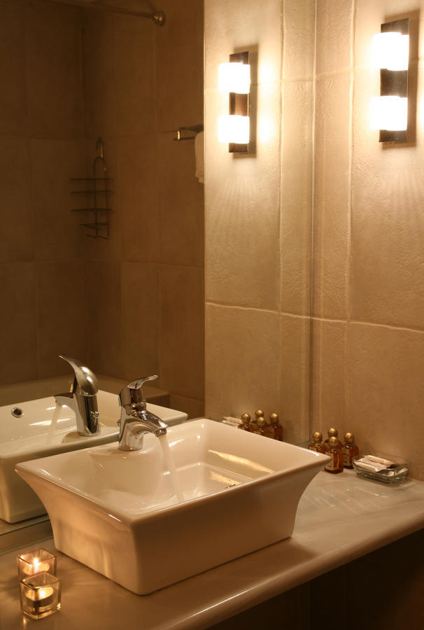 Arhontiko Parnona Hotel Karyes Quarto foto