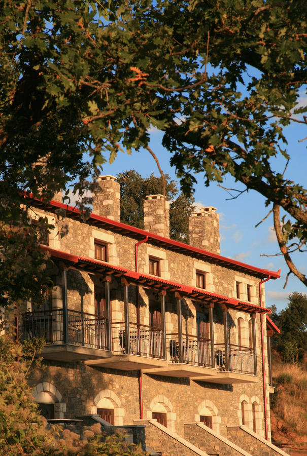 Arhontiko Parnona Hotel Karyes Exterior foto
