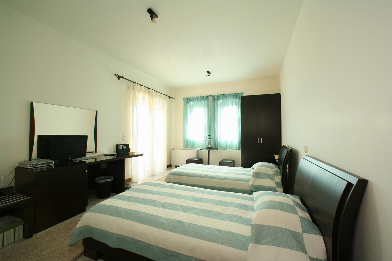 Arhontiko Parnona Hotel Karyes Exterior foto