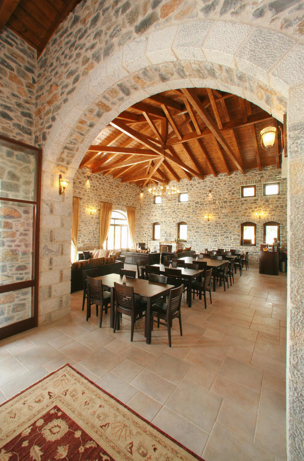 Arhontiko Parnona Hotel Karyes Exterior foto